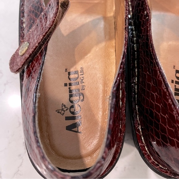 ALEGRIA Textured Patent Slip-On Mary Jane Snake Print Leather / EU 37 / US 7-7.5 - Picture 13 of 16